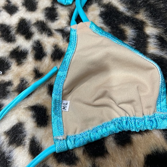 Bathing Suit - Picture 3 of 6